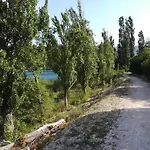 Bacina Lakes - Jelena Appartamento Peracko Blato