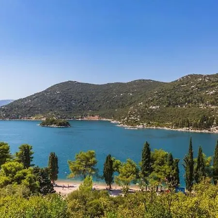 Bacina Lakes - Jelena *