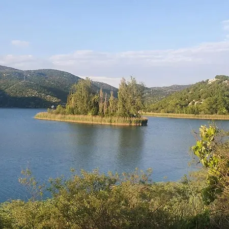 Bacina Lakes - Jelena With A Private Appartement *
