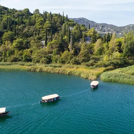 Bacina Lakes - Jelena With A Private Appartement *
