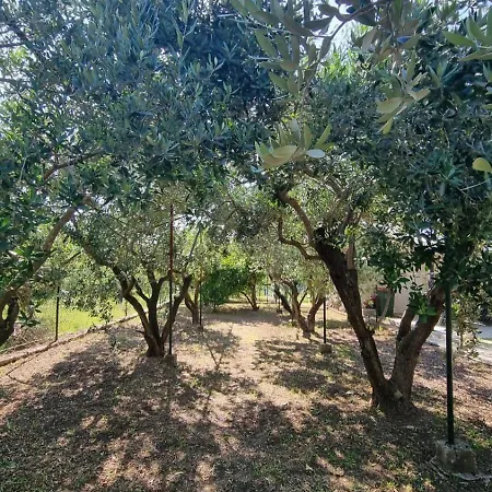Bacina Lakes - Jelena With A Private Appartement Peracko Blato